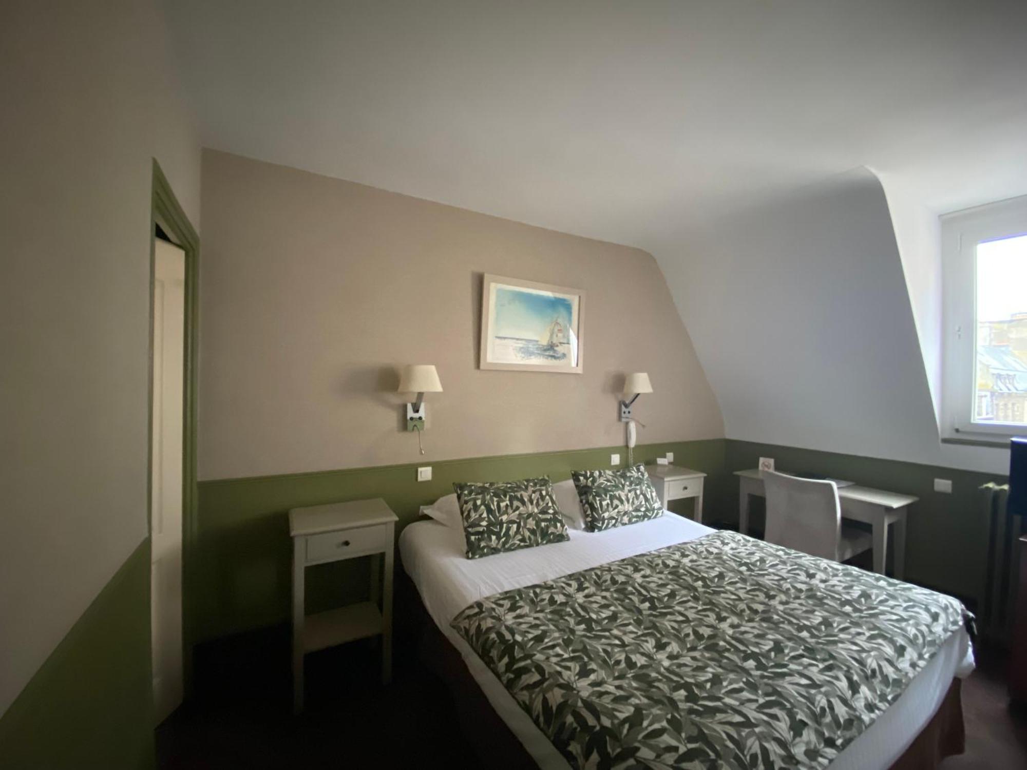 Hotel Ajoncs D'Or Saint-Malo Exterior photo