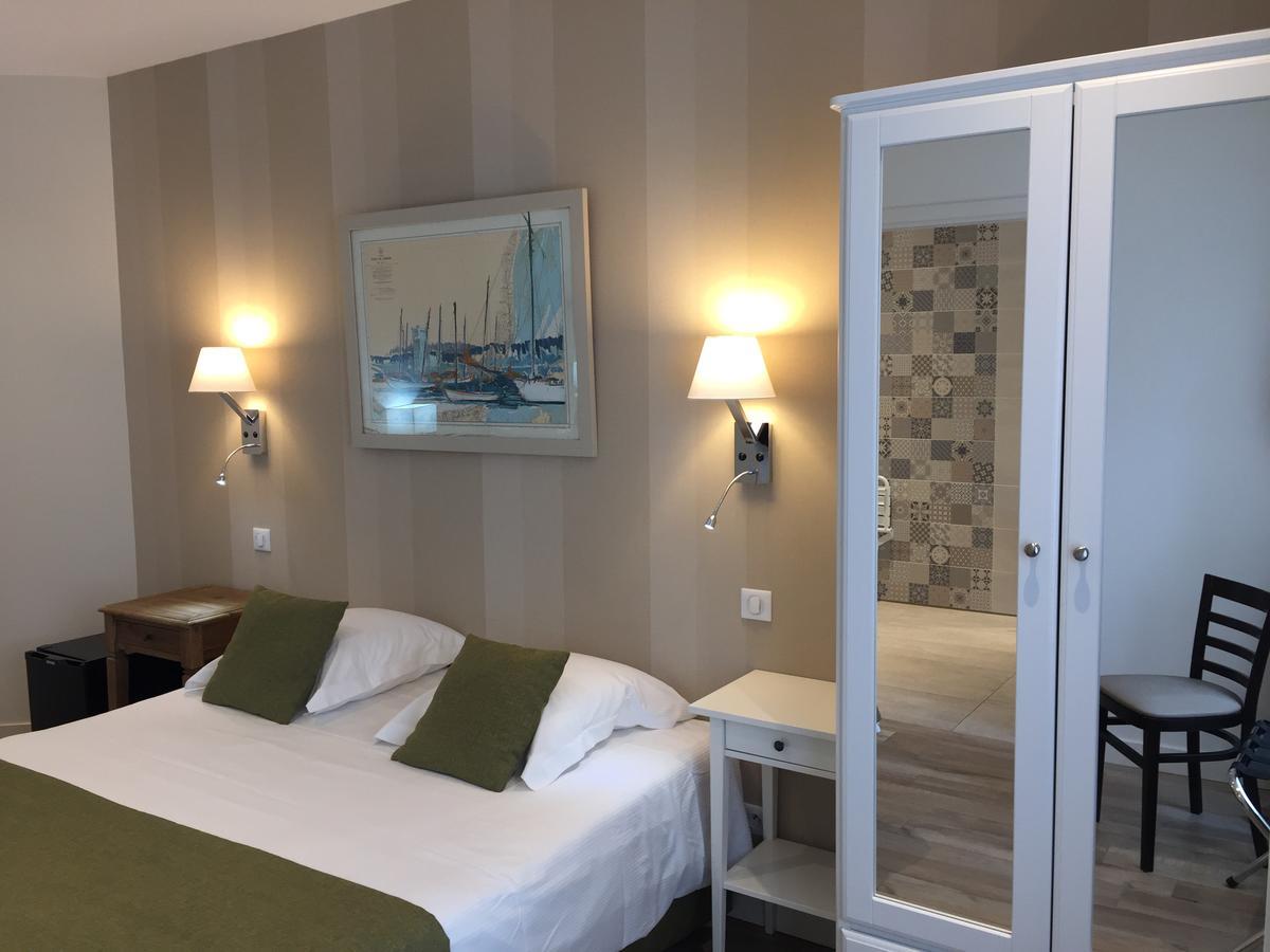 Hotel Ajoncs D'Or Saint-Malo Exterior photo